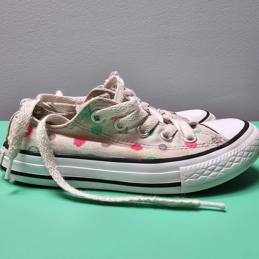 Converse these kids